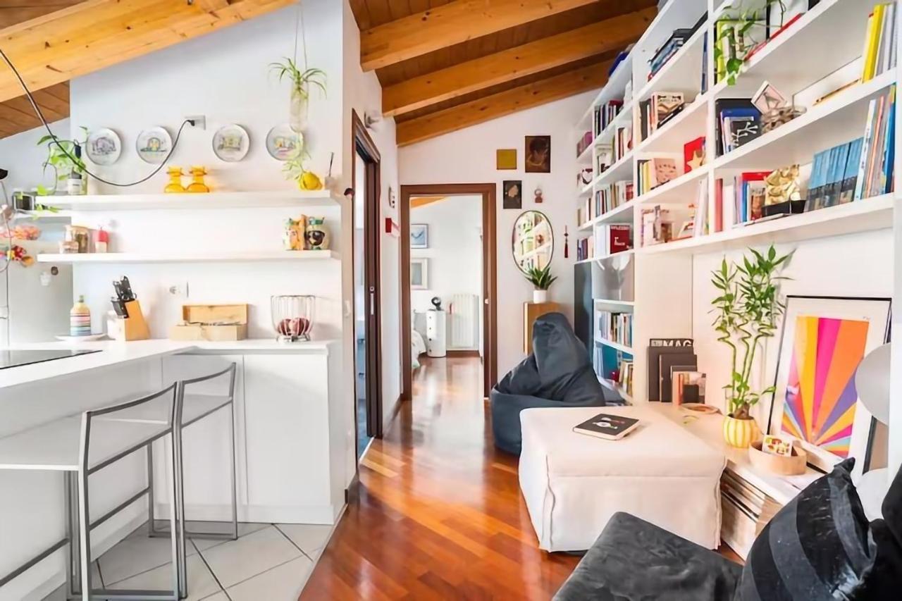 Le Domus Milano_Attic With Terrace Apartamento Exterior foto